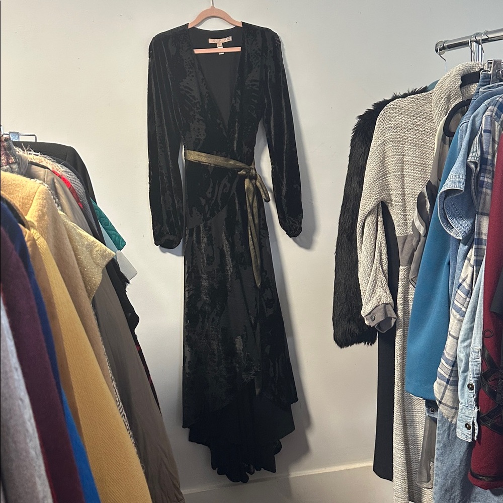 Women's Black Floral Velvet Wrap Maxi Dress | S - Picture 2 of 12